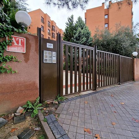 Samaniego, Piscina Y Garaje Junto Civitas Metropolitano Y Aeropuerto Madrid Kültér fotó